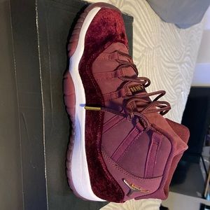 Burgandy suede *BRAND NEW*